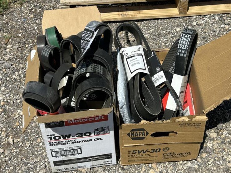 #120-•-(2)-boxes-of-drive-belts---multiple-sizes-image-1