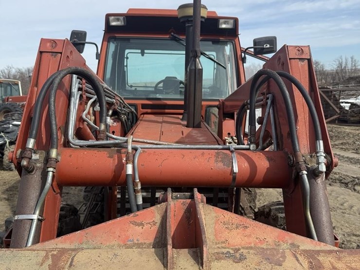 hesston-tractor-2805-image-20