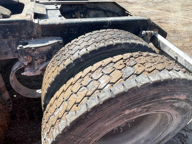 2004-kenworth-t800-image-10