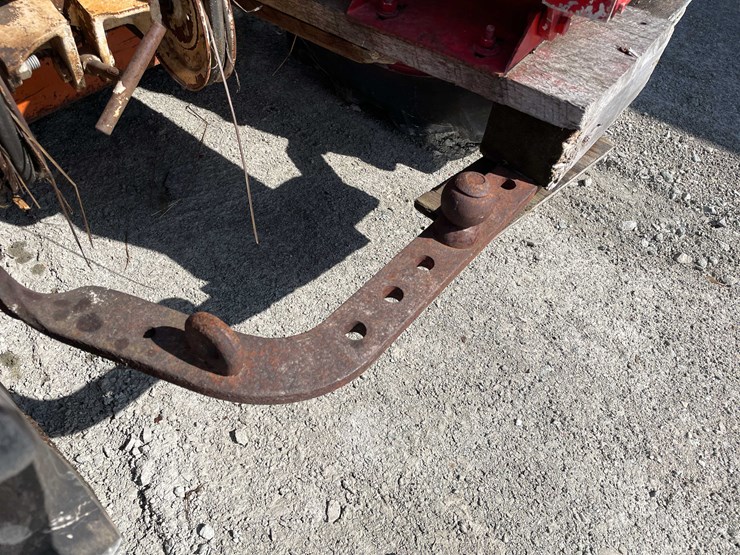 #5682-•-ih-cub-tractor-image-42