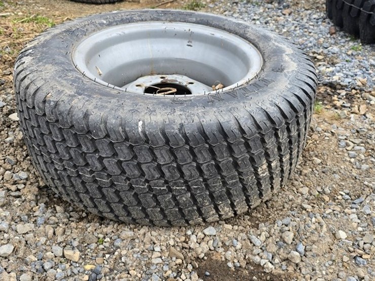 new-1-titan-27x10.50-tire-&-rim-image-2
