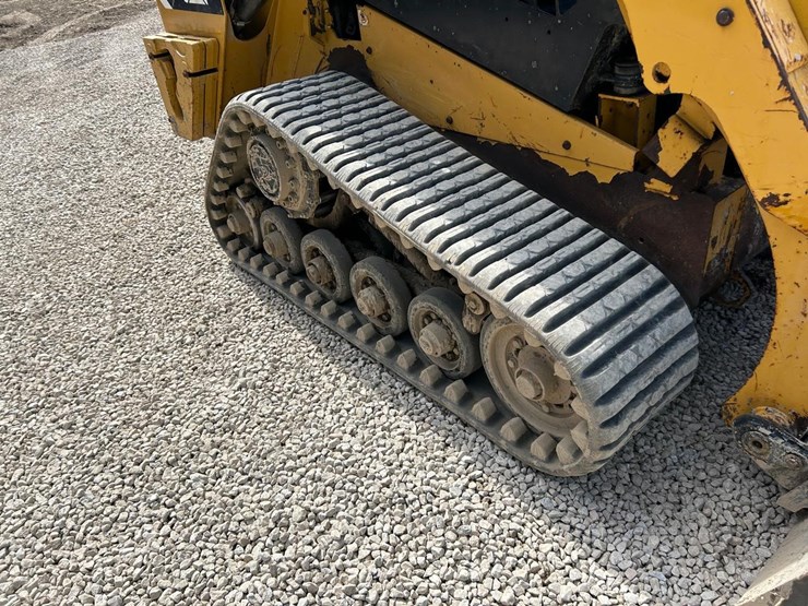 caterpillar-257d-image-13