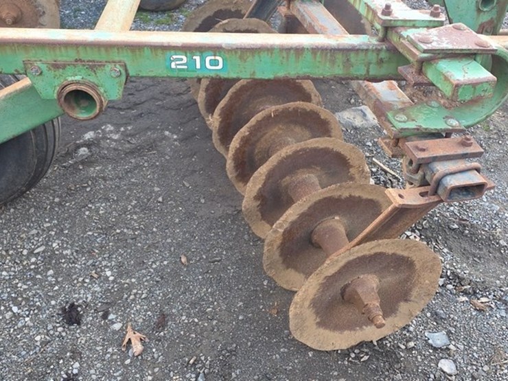 john-deere-210-image-6