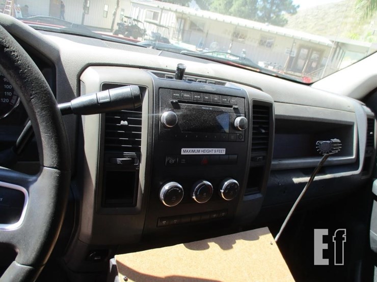 2011-dodge-3500-image-8