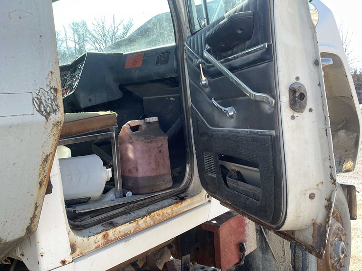 1987-ford-ltl9000-image-78