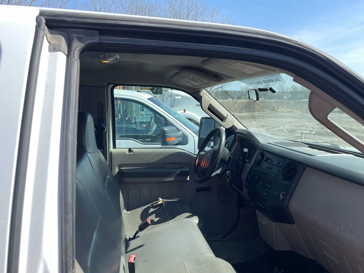 #5672-•-2010-f250-4x4-extended-cab-(has-wi-title)-image-77