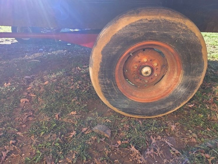 8x22-metal-rack-hay-wagon-image-18