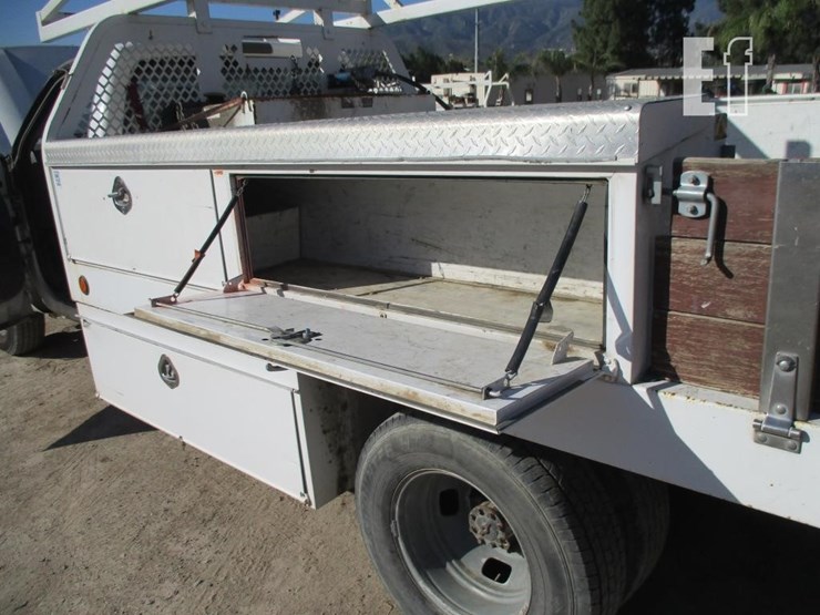 2015-ford-f350-image-12