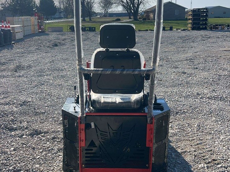 2026-sdlanch-sdll580-mini-skid-steer-image-6