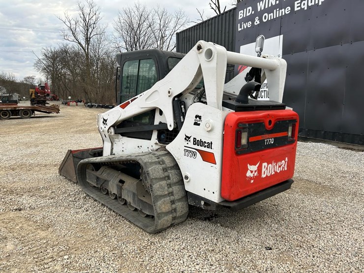 2020-bobcat-t770-image-2