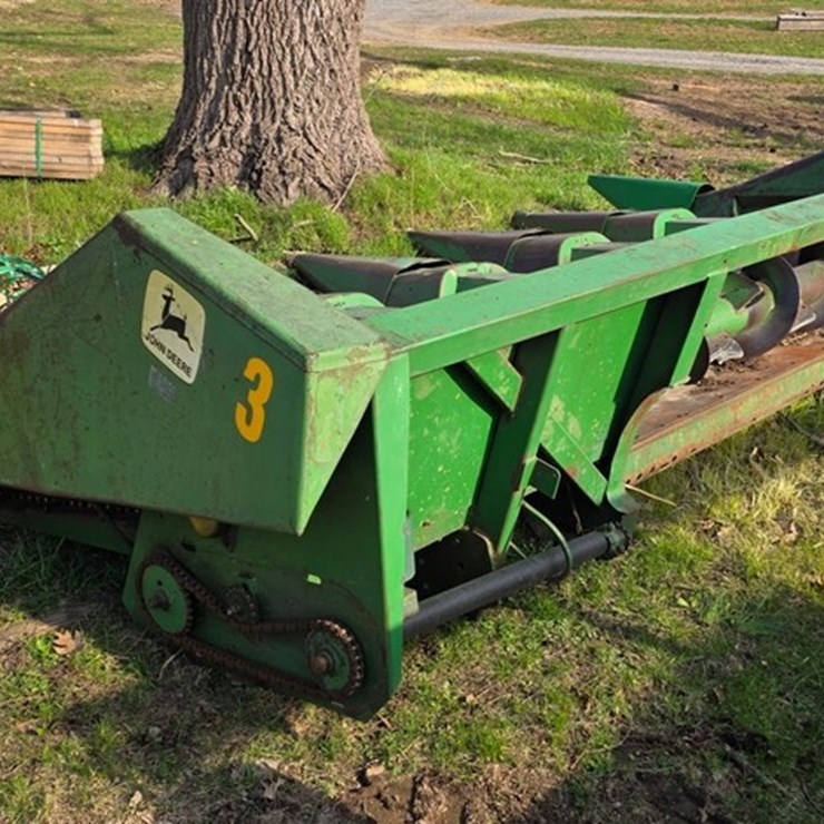 JOHN DEERE 643