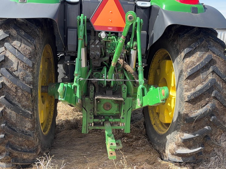 2018-john-deere-6145m-image-10