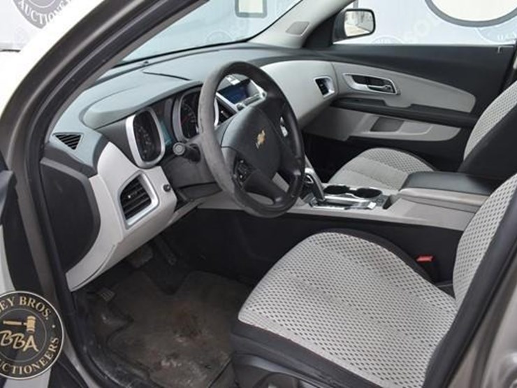 2010-chevrolet-equinox-ls-image-21