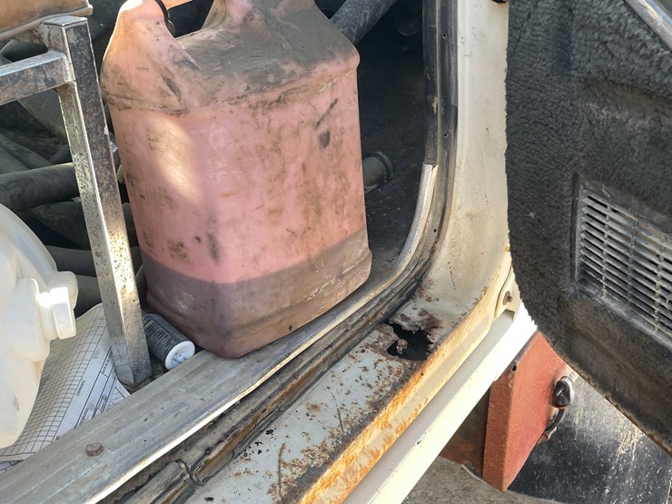 1987-ford-ltl9000-image-81