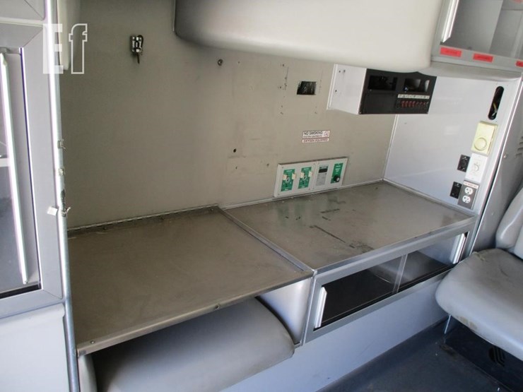 2011-dodge-3500-image-16