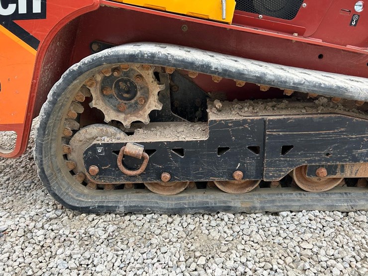 2021-ditch-witch-sk3000-image-15