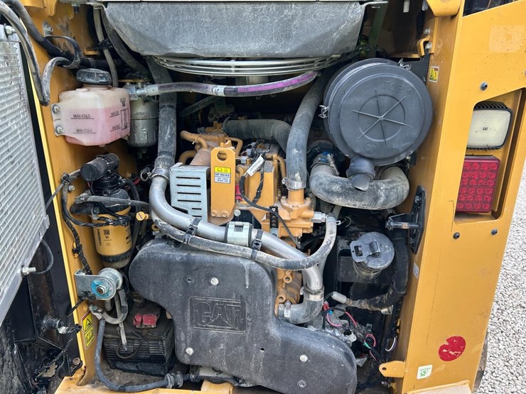 2023-caterpillar-259d3-image-16
