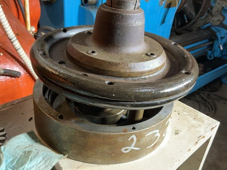 #232-•-shelf-and-contents-image-6