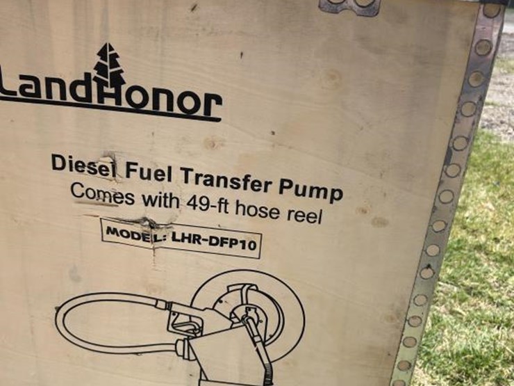 #130-•-diesel-transfer-pump-w/-49'-hose-reel-image-4