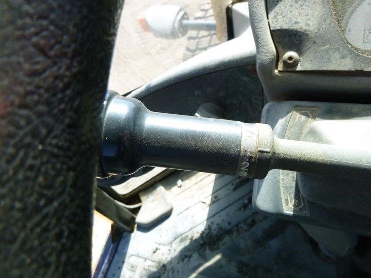 2004-caterpillar-924gz-image-12