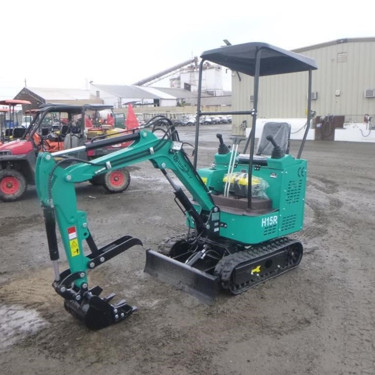 2025 AGT H15R Hydraulic Excavator