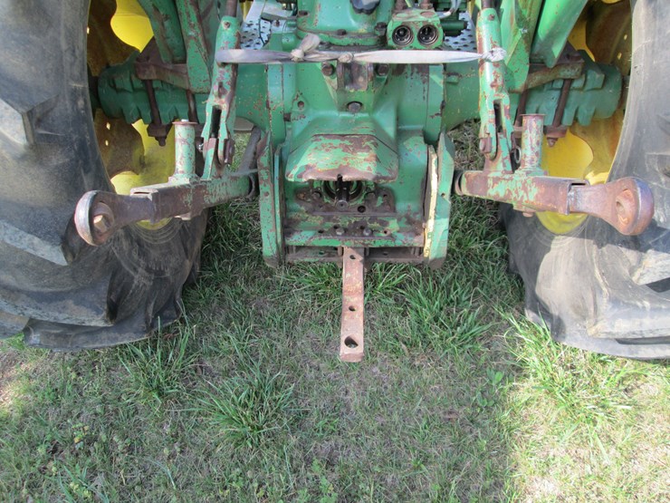 john-deere-2240-image-6