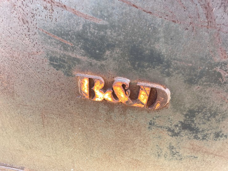 #5686-•-pin-on-bucket-image-11