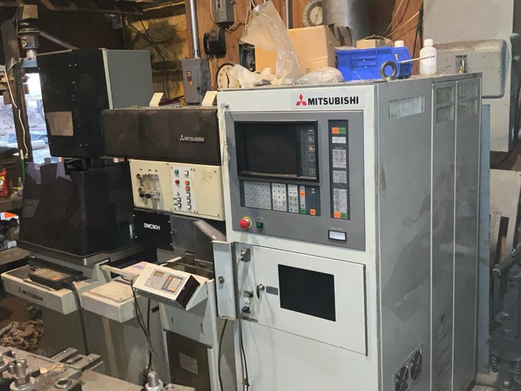 #215-•-mitsubishi-electrical-discharge-machine-image-6