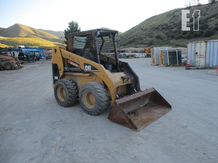 2002-caterpillar-246d-image-2