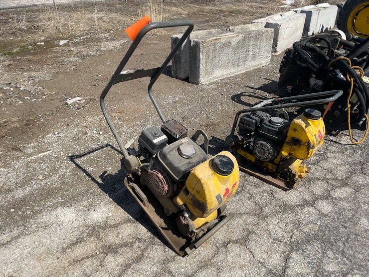 #5688-•-wacker-vp1340-plate-compactor-image-3