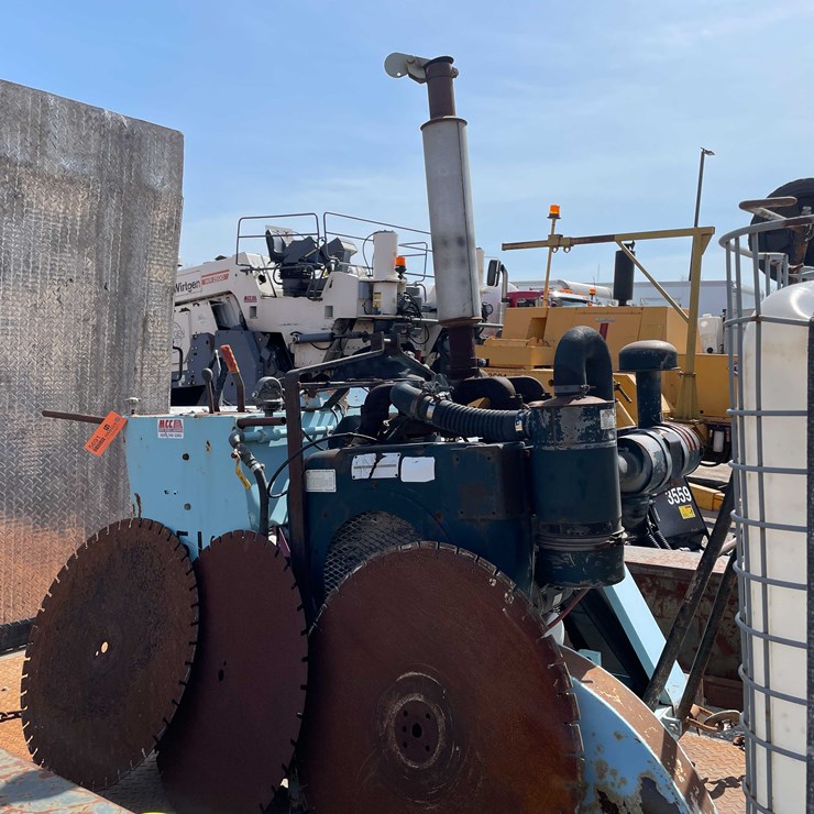 #5691 • 1985 Target Concrete Saw