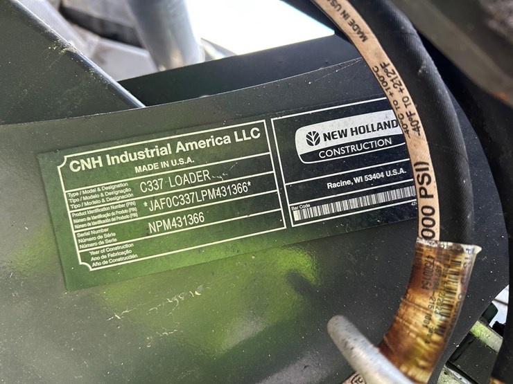 2023-new-holland-c337-image-28