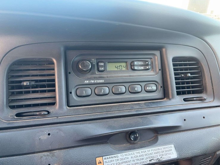 2011-ford-crown-victoria-lx-police-/-sedan-4d-image-28