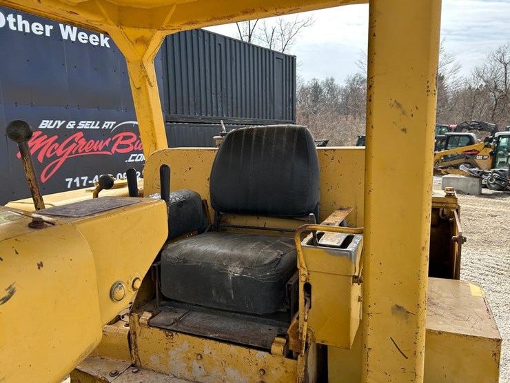 caterpillar-d7f-image-22