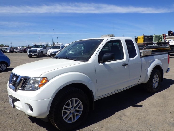 2019-nissan-frontier-image-1