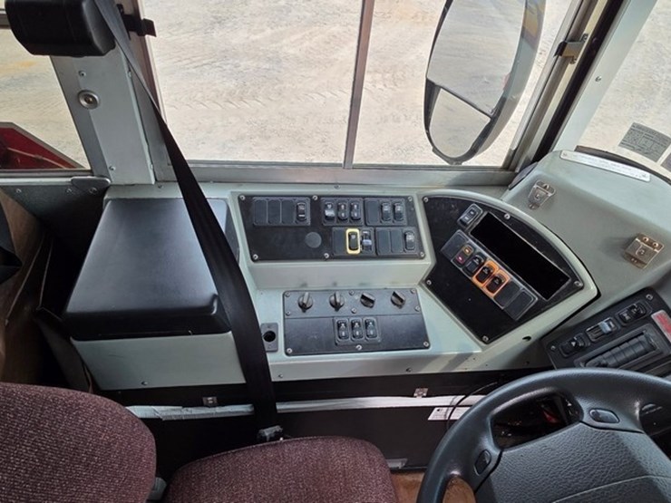 2008-caterpillar-c7-image-57