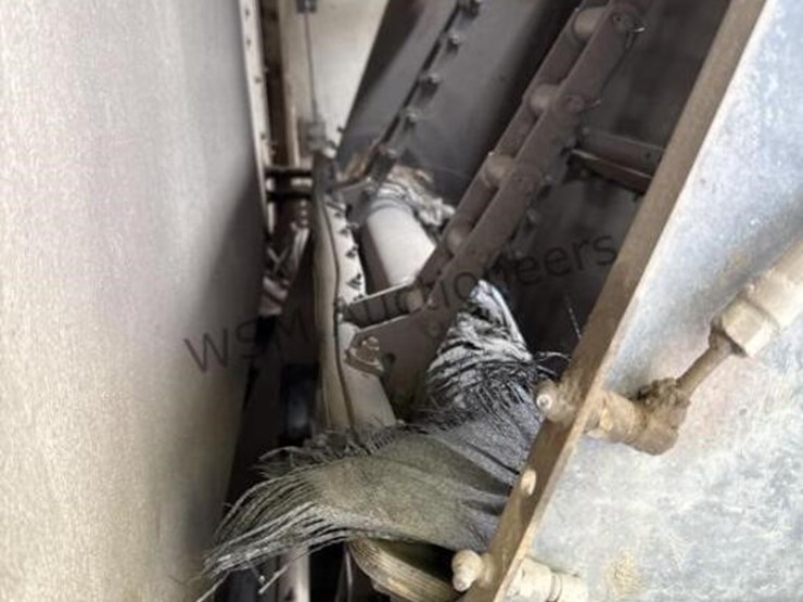 2001-freightliner-fc70-image-25