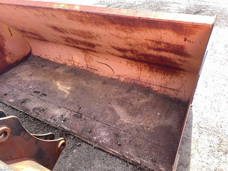 #5687-•-quick-attach-bucket-image-10