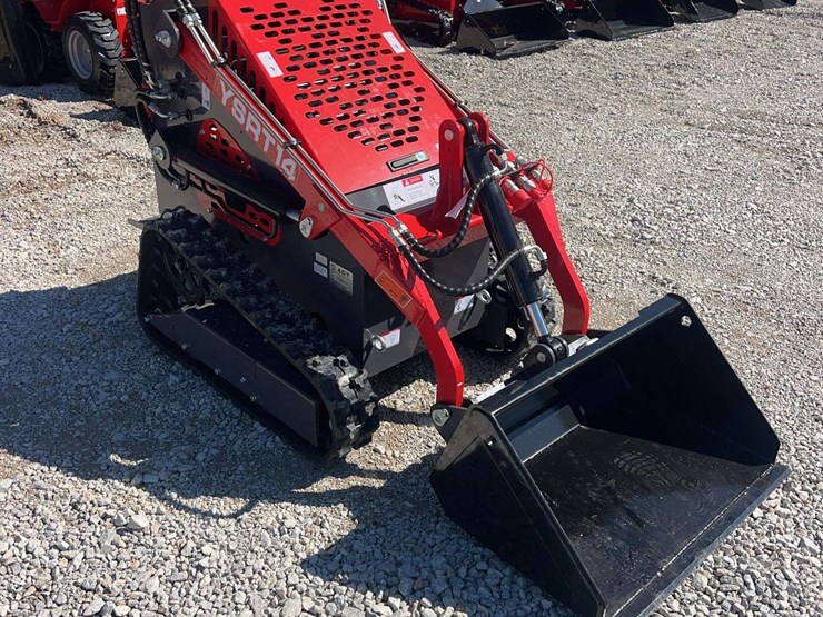 2026-agt-ysrt14-mini-skid-steer-image-3