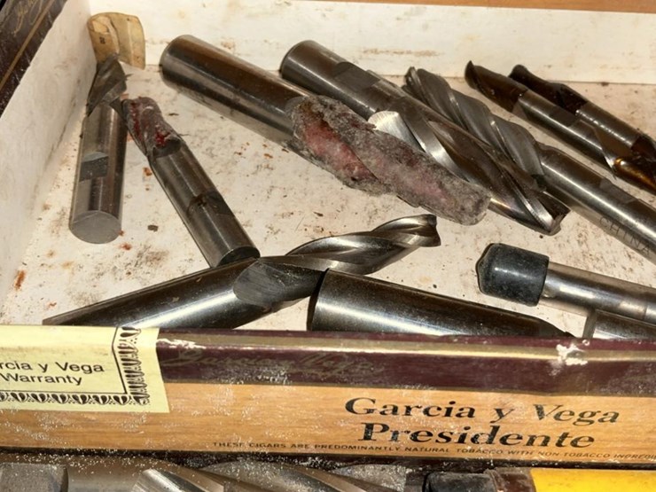 #228-•-tool-chest-and-contents-image-34