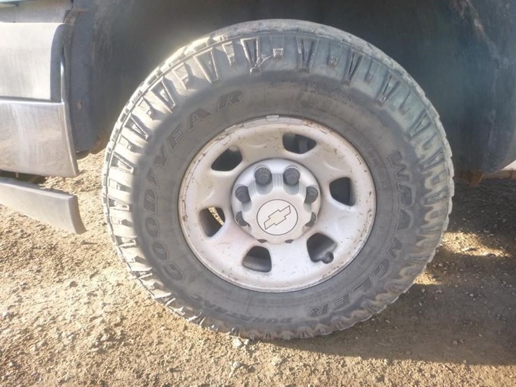 2007-chevrolet-3500-image-17