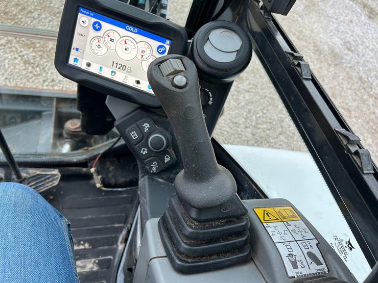 2022-bobcat-e50-image-24