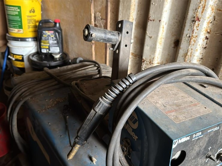 #257-•-miller-welder-image-14