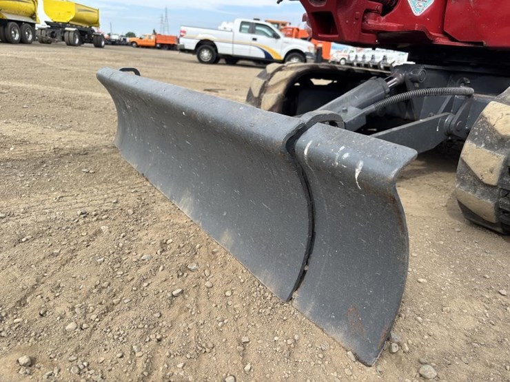 takeuchi-tb216-image-9