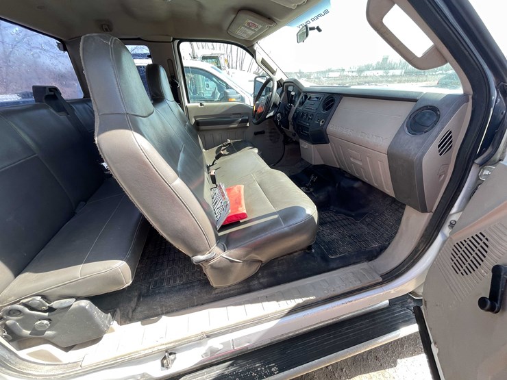 #5672-•-2010-f250-4x4-extended-cab-(has-wi-title)-image-84