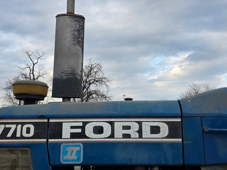 ford-7710-image-29