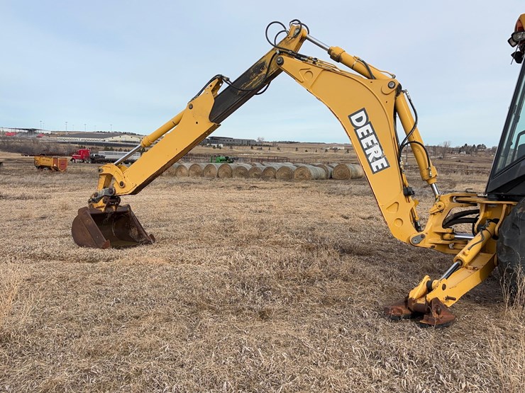 2001-deere-410g-image-24