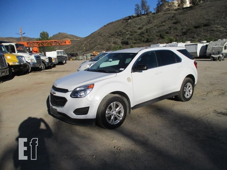 2016-chevrolet-equinox-ls-image-1