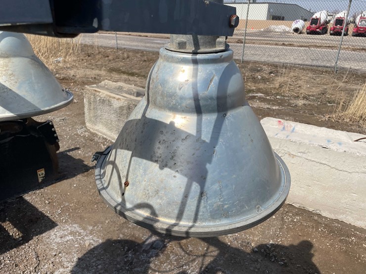 #5692-•-wacker-light-tower-image-37