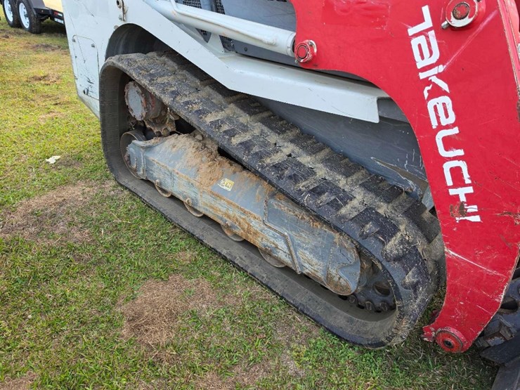 2022-takeuchi-tl8r2-image-6